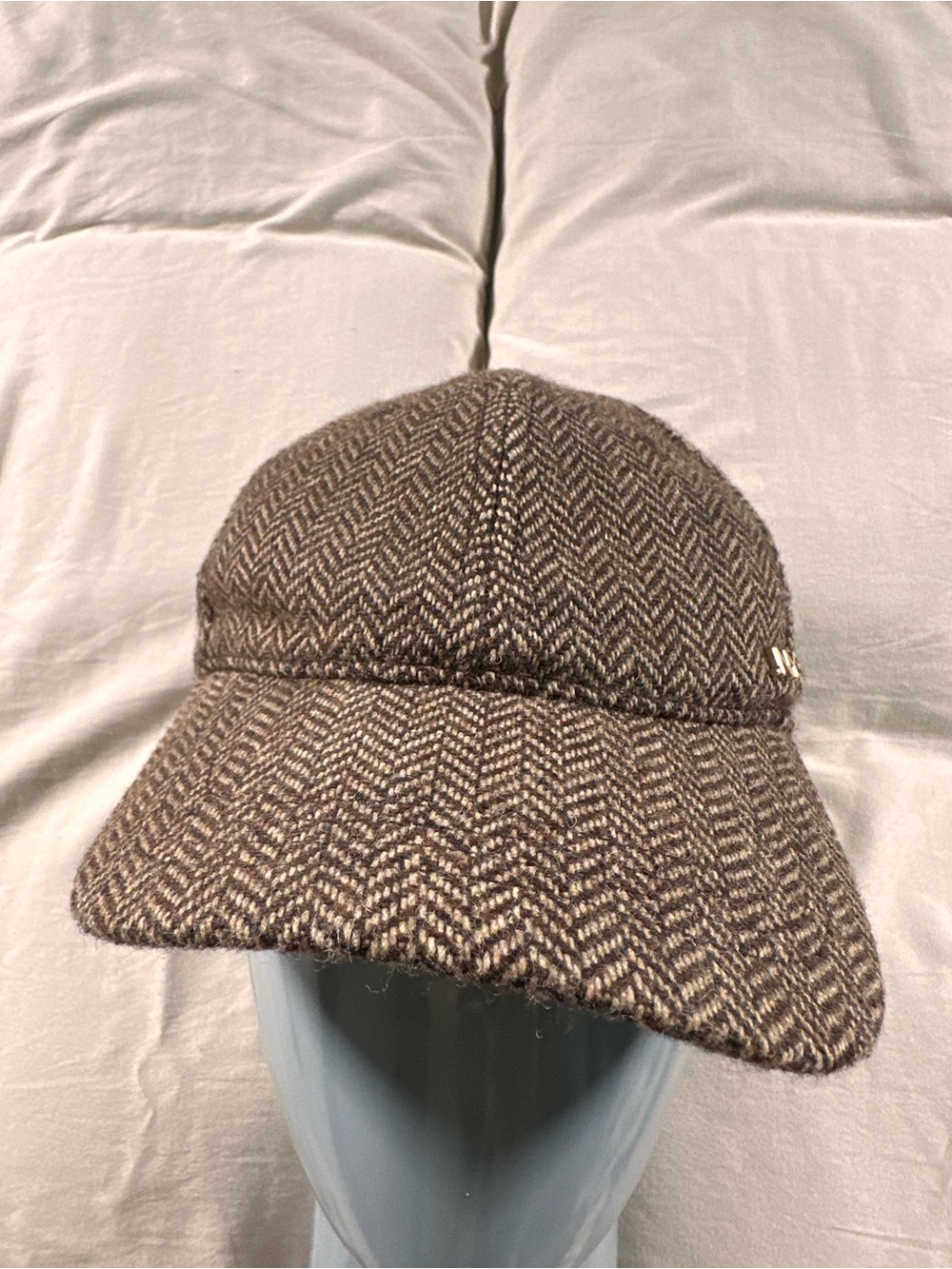 Jones New York Tweed Herringbone Tan Brown Wool Blend Hat Adjustable Equestrian